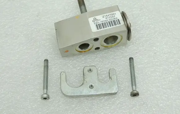 Opel Zafira C Air conditioning (A/C) expansion valve 13356521 1618420