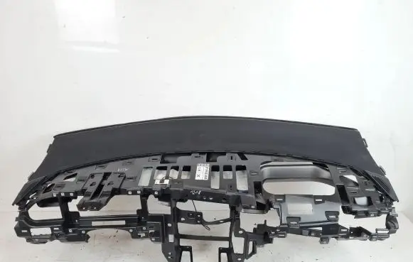Tesla Model X Dashboard 100947600E
