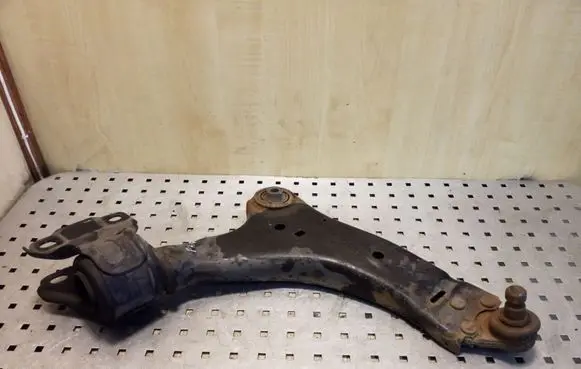 Volvo XC60 Front lower control arm/wishbone