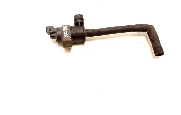 Volvo XC90 Vacuum valve 31104896