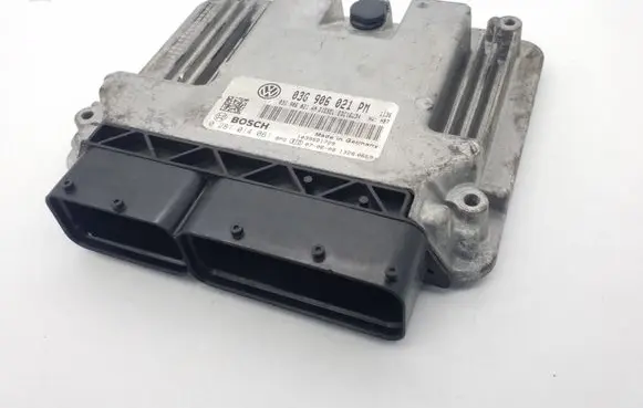 Volkswagen Golf V Engine control unit/module ECU 03G906021PM 03G906021AN 0281014061