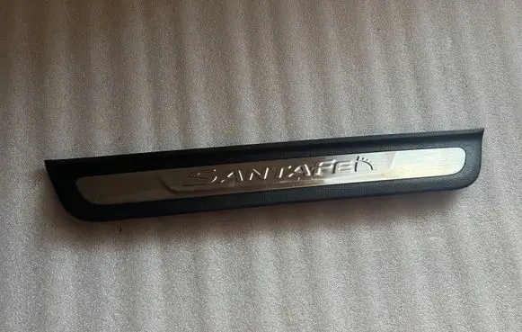 Hyundai Santa Fe Front sill trim cover 85873S1500