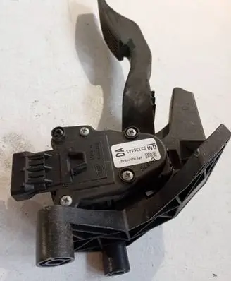 Opel Meriva A Accelerator throttle pedal 93335443
