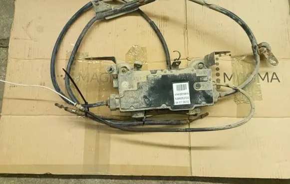 Renault Espace - Grand espace IV Hand brake control module 8200353723