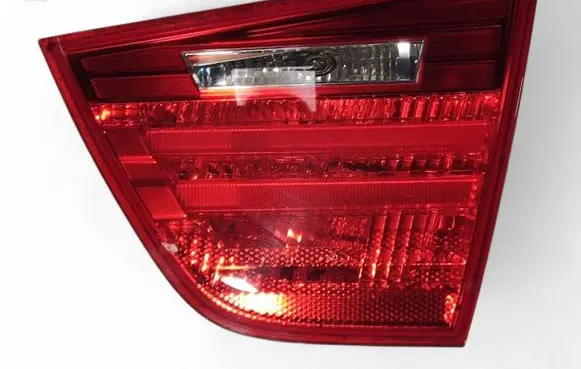 BMW 3 E90 E91 Tailgate rear/tail lights 7154162