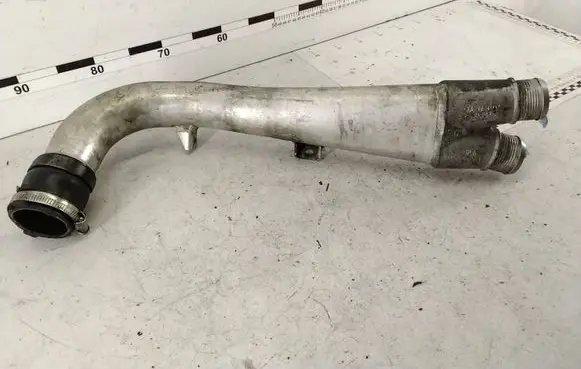 Audi Q7 4L Turbo air intake inlet pipe/hose 7L6145945