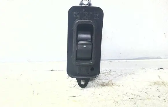 Subaru Legacy Electric window control switch 94266
