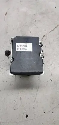 Audi A4 S4 B7 8E 8H ABS Pump 8E0910517J 8E0614517B