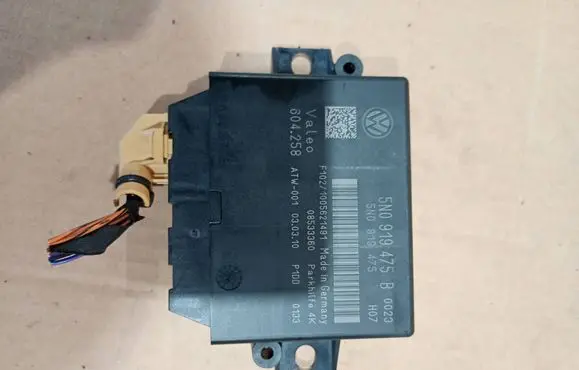 Volkswagen Tiguan Parking PDC control unit/module 5N0919475B