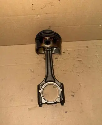 Volkswagen Golf VII Piston with connecting rod 06LD