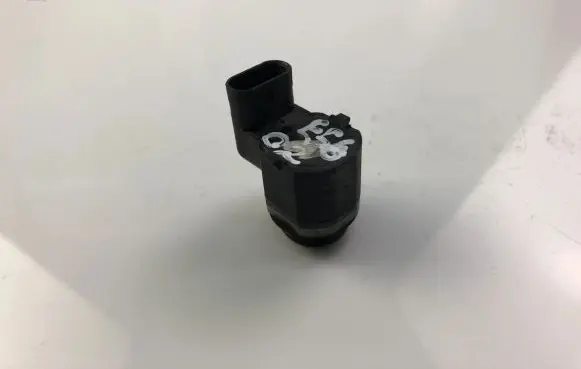 Audi A4 S4 B7 8E 8H Parking PDC sensor 31270910