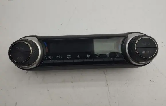 Toyota RAV 4 (XA50) Climate control unit 5590042600