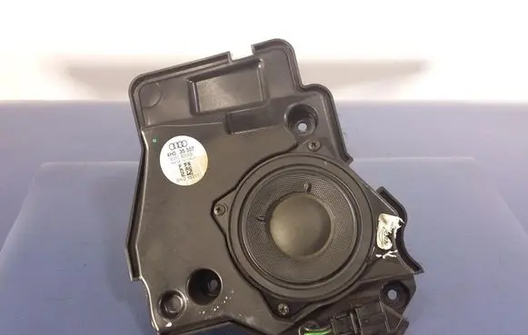 Audi A8 S8 D4 4H Subwoofer speaker 4H0035307