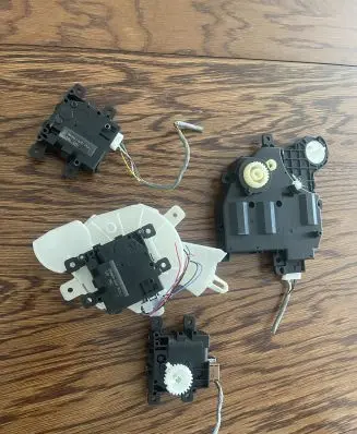 Lexus UX Air flap motor/actuator 0638009004 0638002031