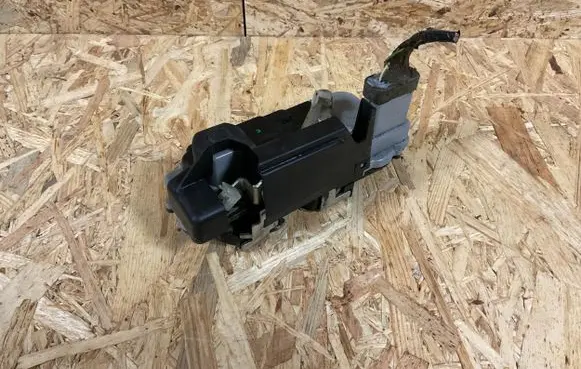Citroen C5 Rear door lock 