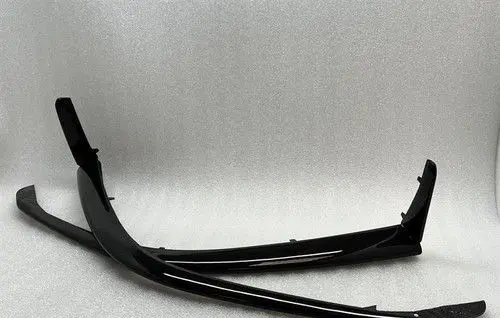 Ferrari Purosangue Rear seat rail trim cover