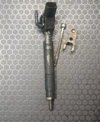 Mercedes-Benz ML W164 Fuel injector 0445115