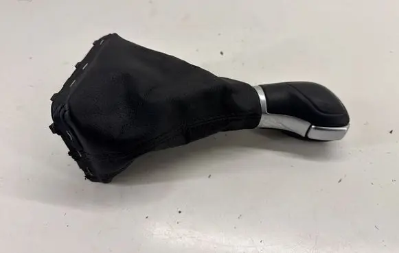 Volkswagen Tiguan Allspace Gear lever shifter trim leather/knob 5NN713203 5NN713203EHQE 5NN713203HQE