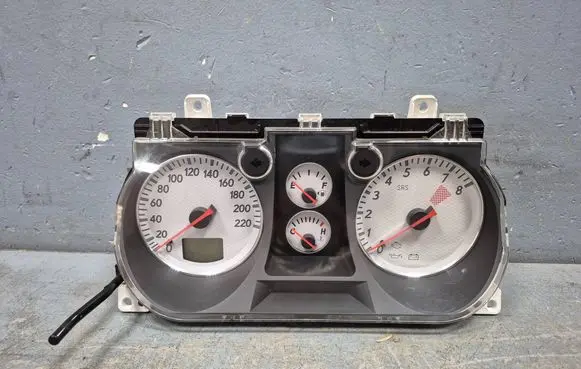 Mitsubishi Outlander Speedometer (instrument cluster) 8100A091