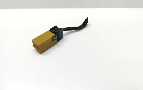BMW 5 E60 E61 Window wiper relay 8384505