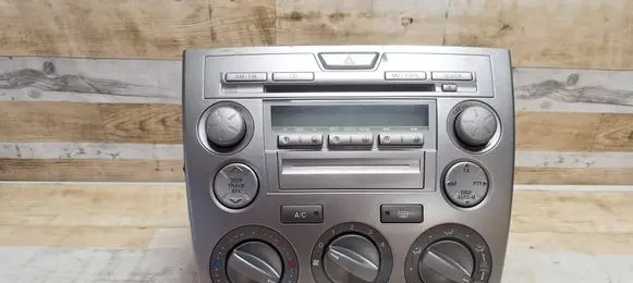 Mazda 2 Radio/CD/DVD/GPS head unit 4M7118K876AC DF1966DSXA CRLM02714AA