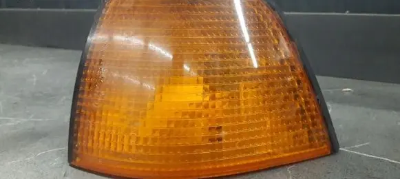BMW 3 E36 Front indicator light 1387043