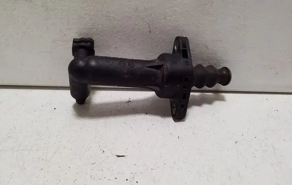 Volkswagen Golf V Clutch slave cylinder 6Q0721261F
