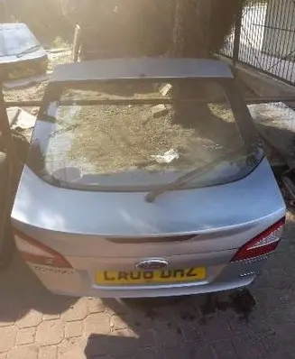 Ford Mondeo MK IV Tailgate/trunk/boot lid