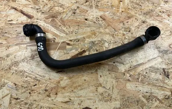 Mercedes-Benz GLC X253 C253 Engine coolant pipe/hose A2055017284