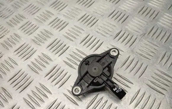 Volkswagen T-Roc Camshaft vanos timing valve 04E906423C