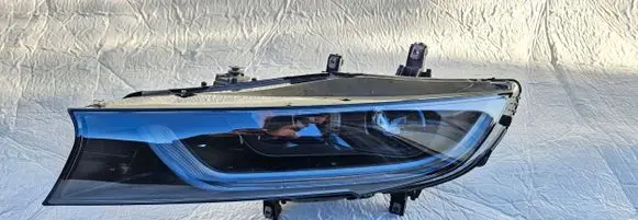 BMW i8 Headlight/headlamp 90099844