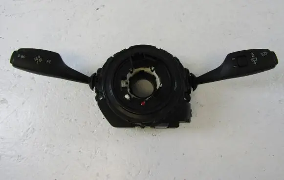BMW 1 F20 F21 Wiper turn signal indicator stalk/switch 10042960