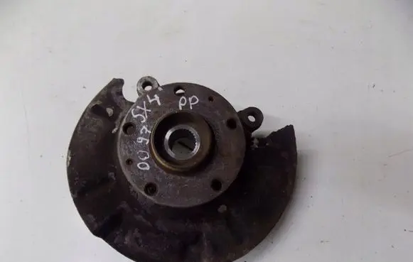 Suzuki SX4 S-Cross Front wheel hub spindle knuckle
