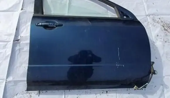 Mitsubishi Outlander Front door melynos