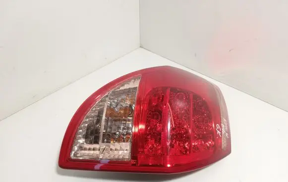 Toyota RAV 4 (XA30) Rear/tail lights I090037