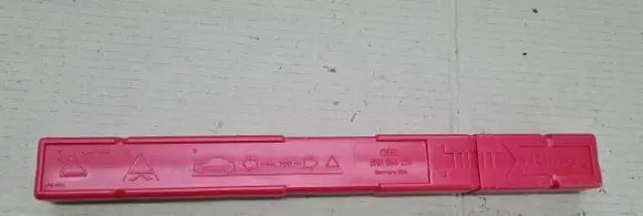 Audi Q5 SQ5 Emergency warning sign 8K0860251