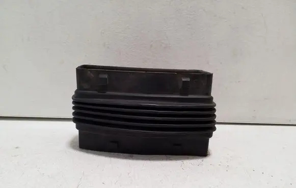 Maserati Ghibli Air intake duct part 670007991 70554215
