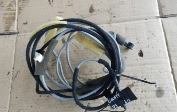 Ford Galaxy EUR ISO radio connector 1766995