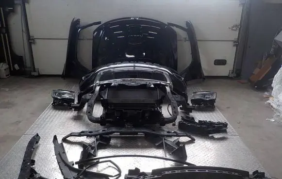 Jeep Grand Cherokee Front piece kit 