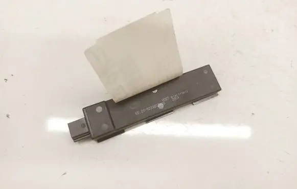 BMW 3 F30 F35 F31 Antenna control unit 9220832 6520922083202
