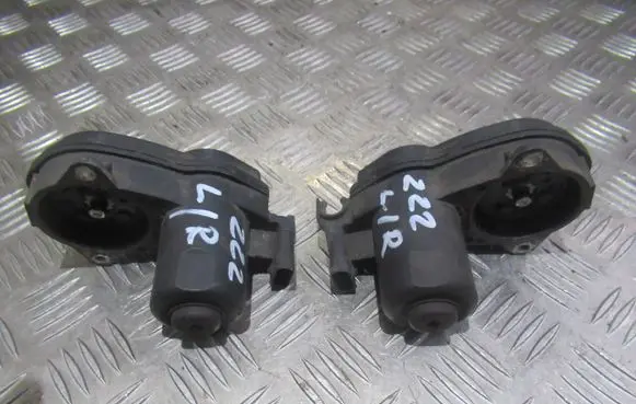 Mercedes-Benz S W222 Front Brake Caliper Pad/Carrier A2229063801