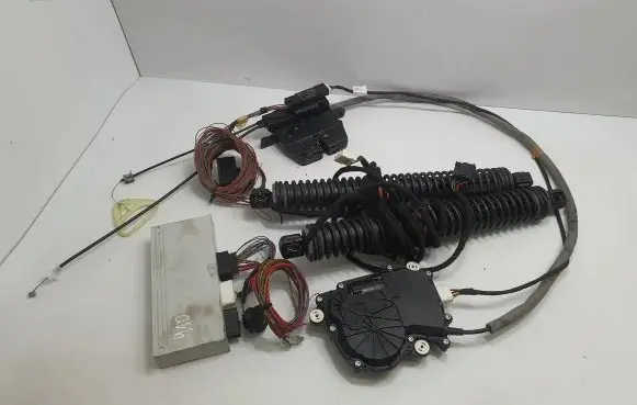 BMW 7 F01 F02 F03 F04 Tailgate hydraulic set 51247191213 51247269543 7269543