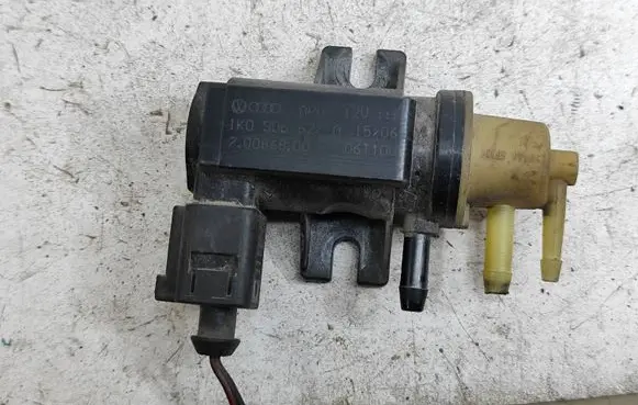 Volkswagen PASSAT B6 Vacuum valve 1K0906627A 06T100 70086800