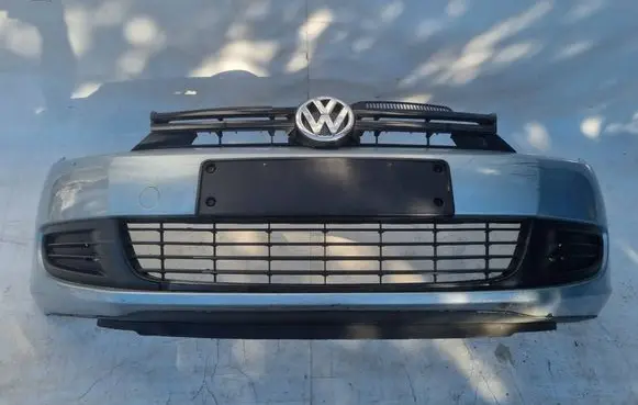Volkswagen Golf VI Front bumper