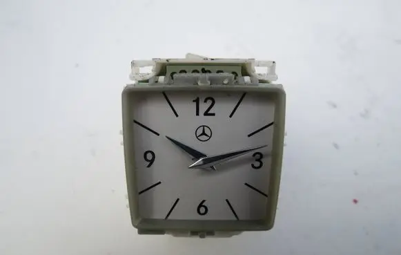 Mercedes-Benz CLS C218 AMG Clock A2188270070