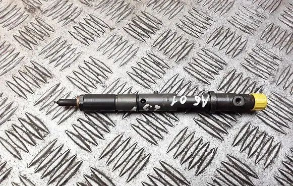 Audi A6 S6 C5 4B Fuel injector 0432133795 059130201f