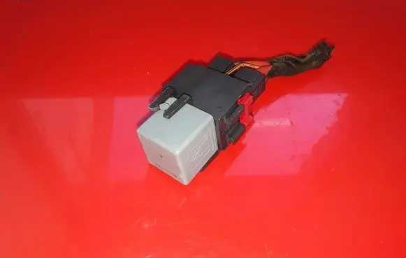 Mercedes-Benz E W212 Other relay A0025422619 V23134J52X361