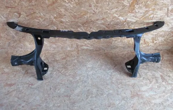 Volkswagen Multivan T5 Radiator support slam panel 045F