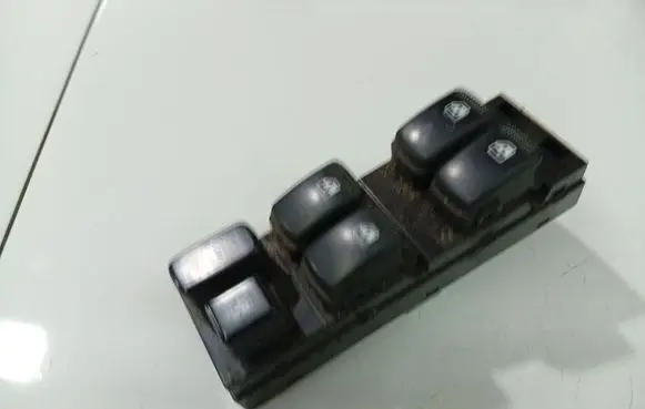 KIA Sorento Electric window control switch 