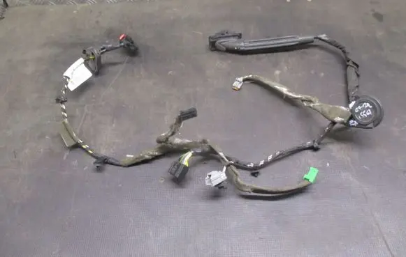 Volvo V50 Front door wiring loom/harness boot 30745844